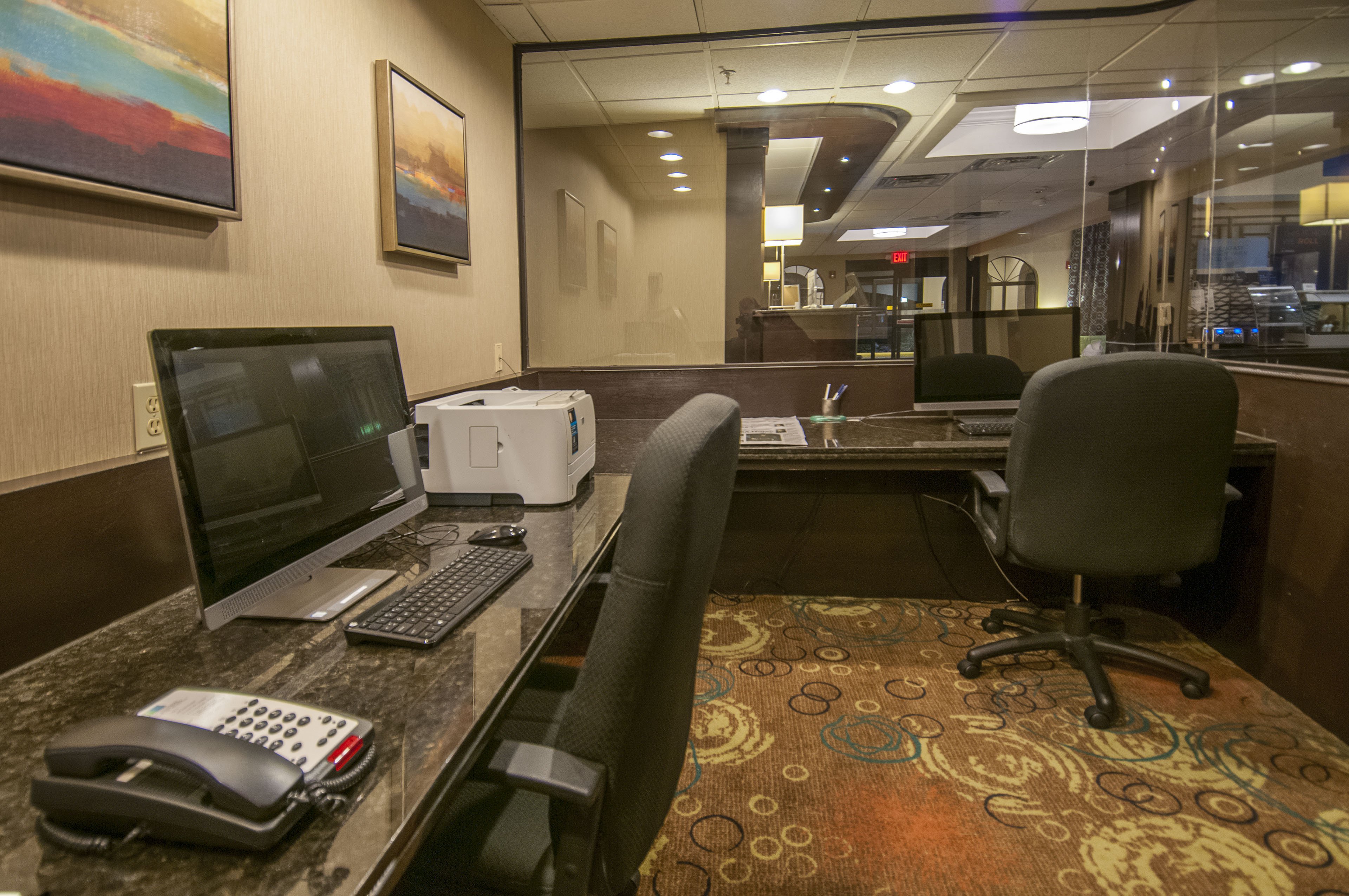 Holiday Inn Express Hotel Suites Houston North Intercontinental 38/48