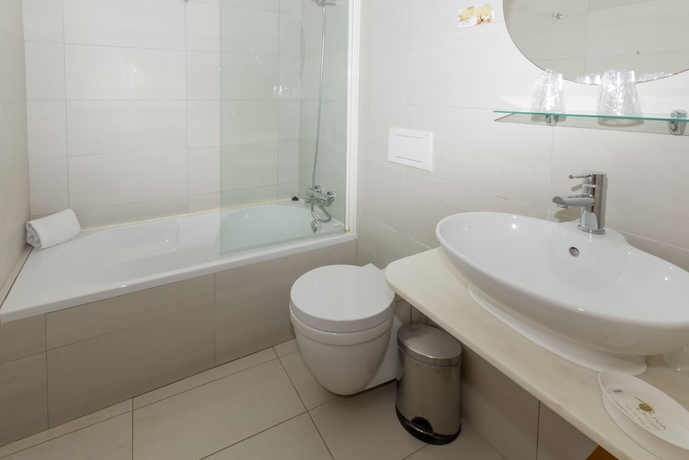 MARETA VIEW BOUTIQUE BED AND BREAKFAST 48/50