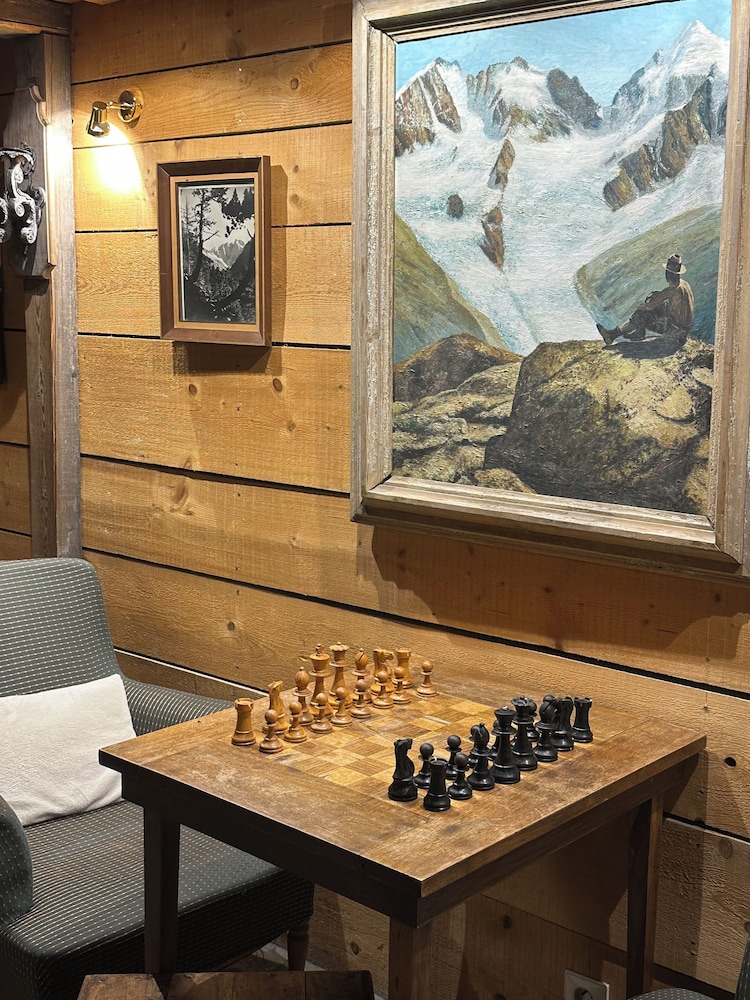 LE JEU DE PAUME 65/74