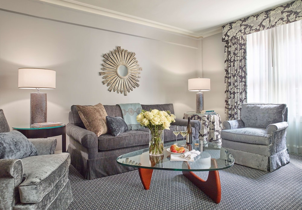 The Eliot Suite Hotel 42/78
