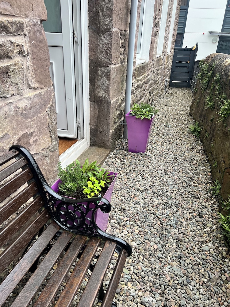 Crieff Armoury Luxury Self Catering Apartment 33/36