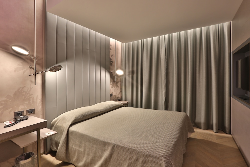 Palace Moderno 30/70