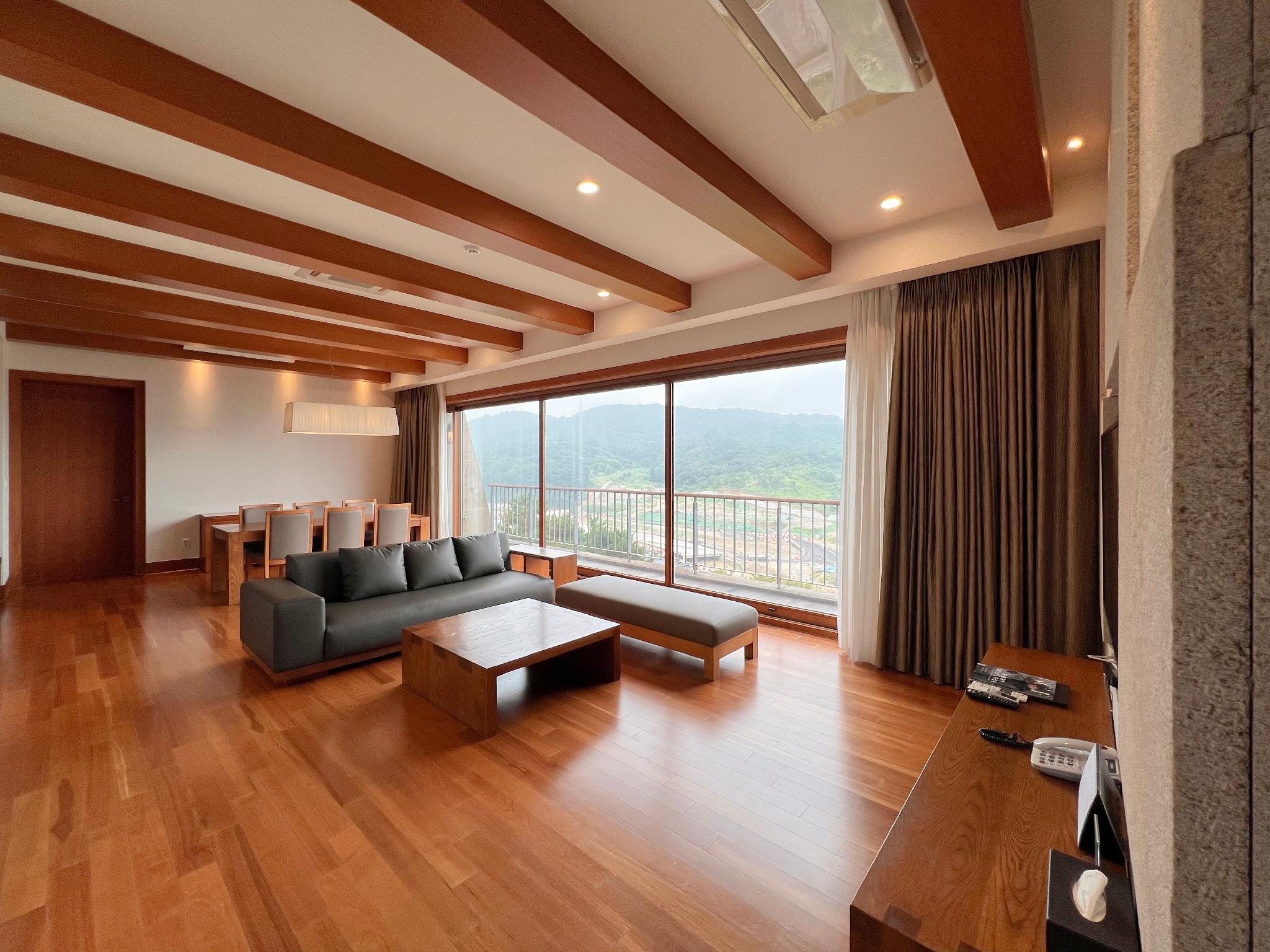 Gangdong Resort 32/58