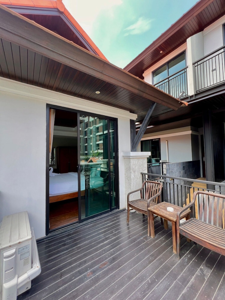 Yotaka Bangkok Hotel 33/49