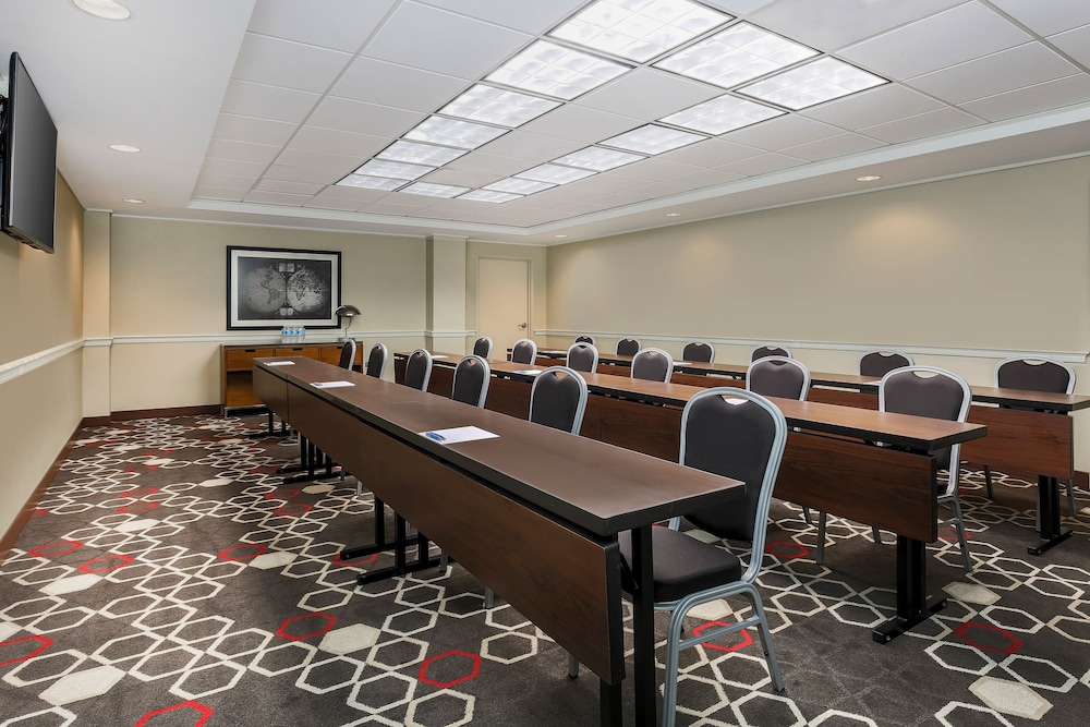 Four Points by Sheraton Bentonville 34/37