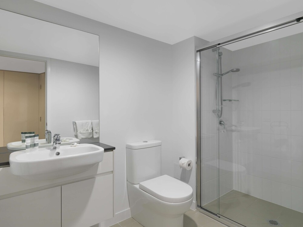 Oaks Mackay Carlyle Suites 16/55