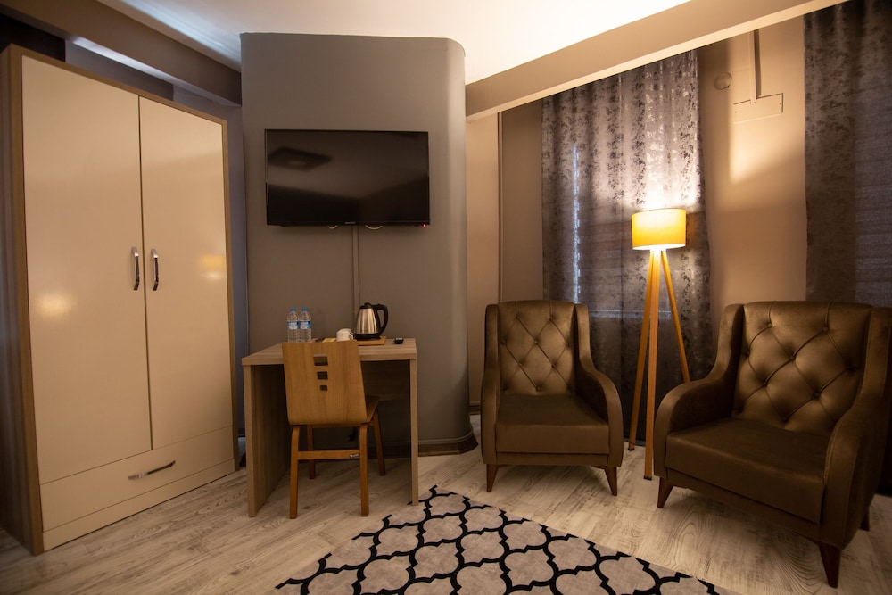 Staron Otel 32/34