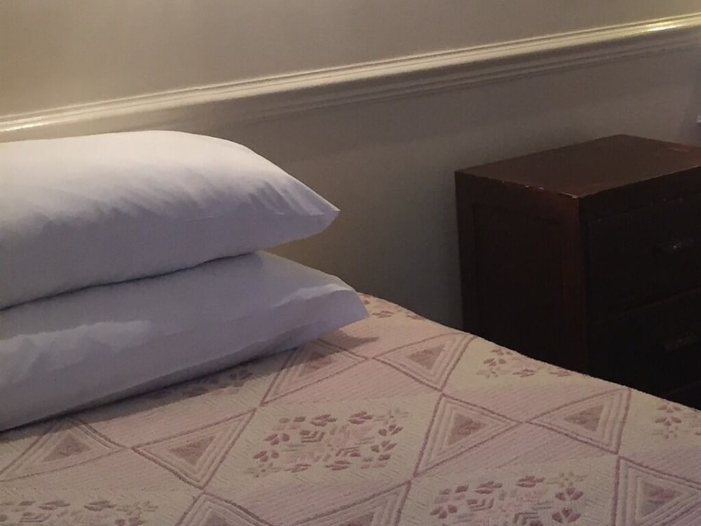 Colnbrook Lodge Guest House 7/20