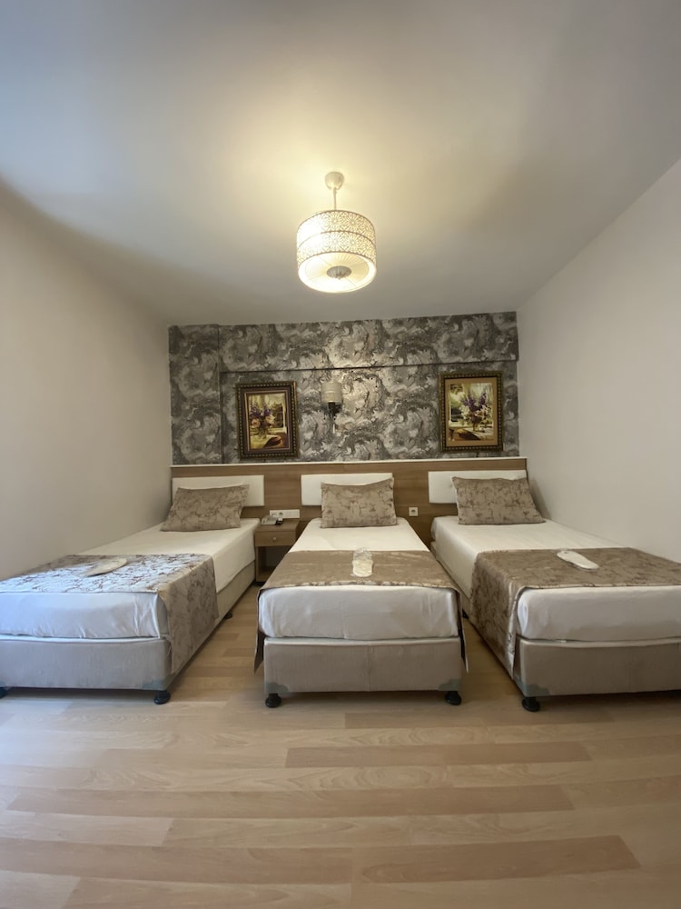 Polanin Hotel Istanbul 20/50