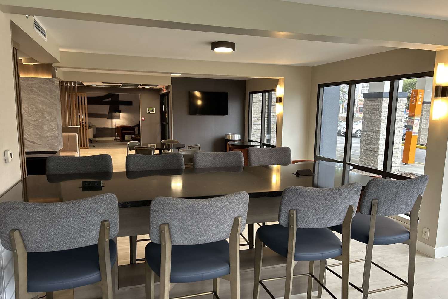 Best Western Plus Meadowlands 24/27