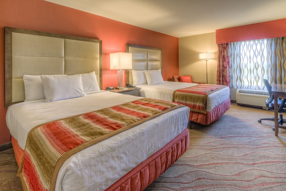 غرفة بسريرين كوين لذوي الإعاقة، La Quinta Inn Suites Pigeon Forge 2/10