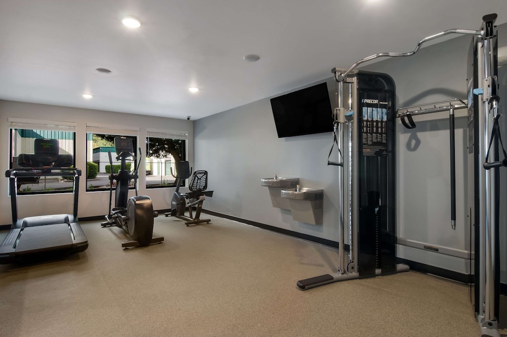 WoodSpring Suites Olympia - Lacey 10/21