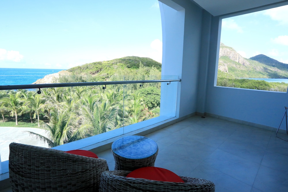 Orson Hotel and Resort Con Dao 21/50