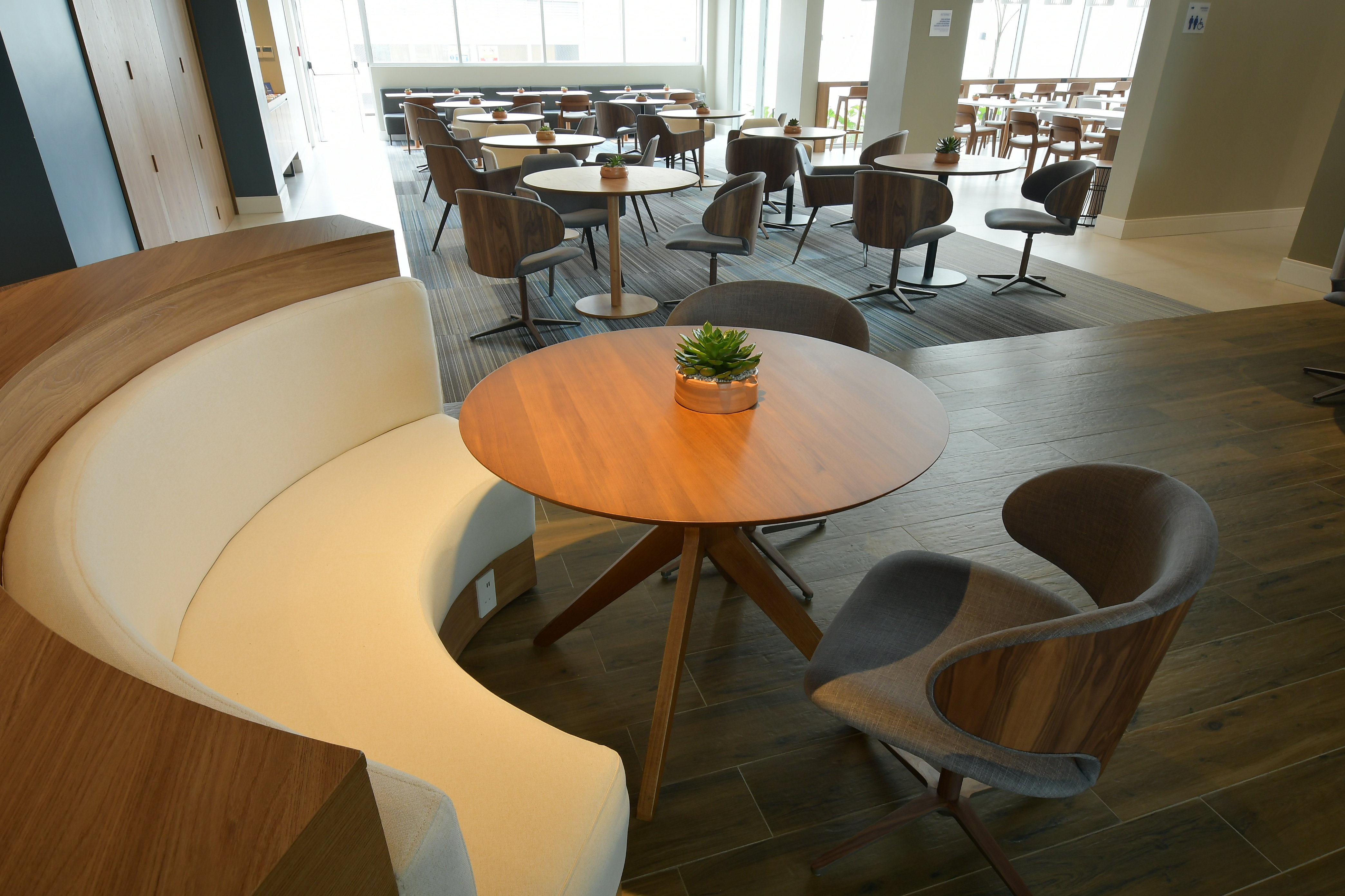 Holiday Inn Express Asuncion Aviadores 66/79