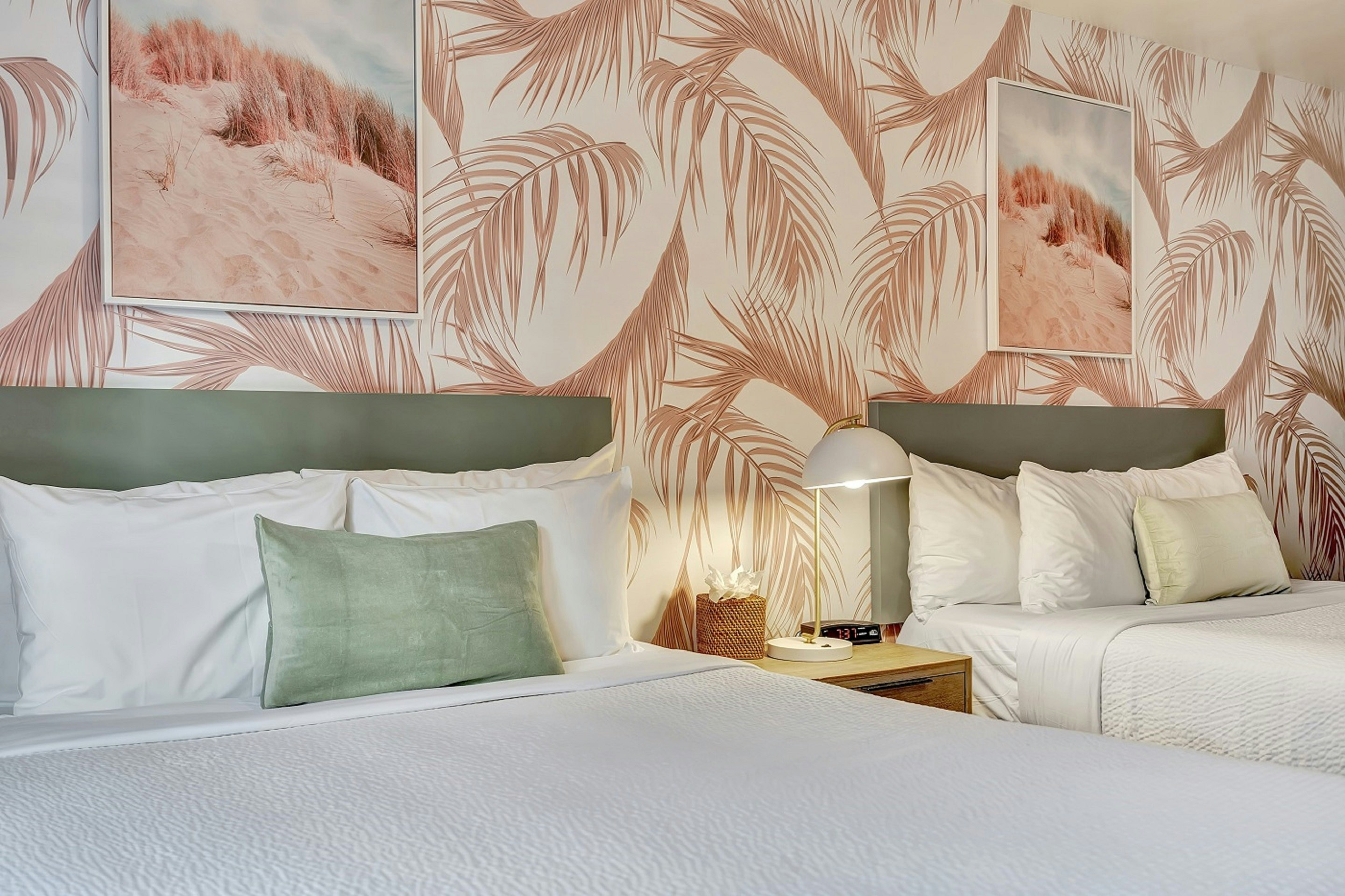Santa Monica Hotel 42/61