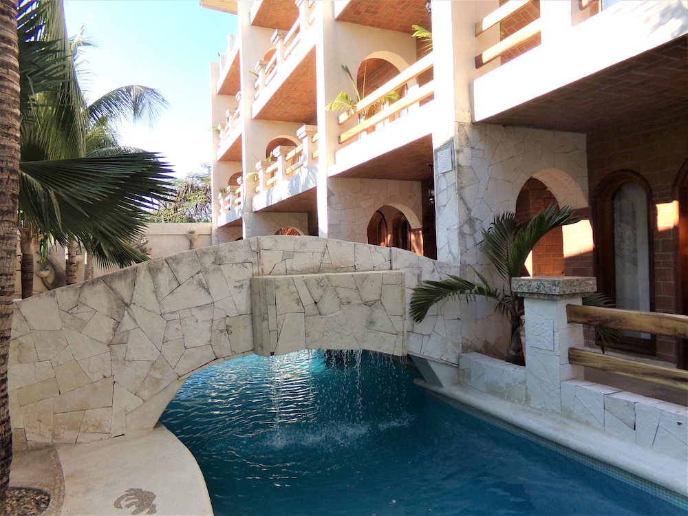 Hotel Casa del Lirio 43/46