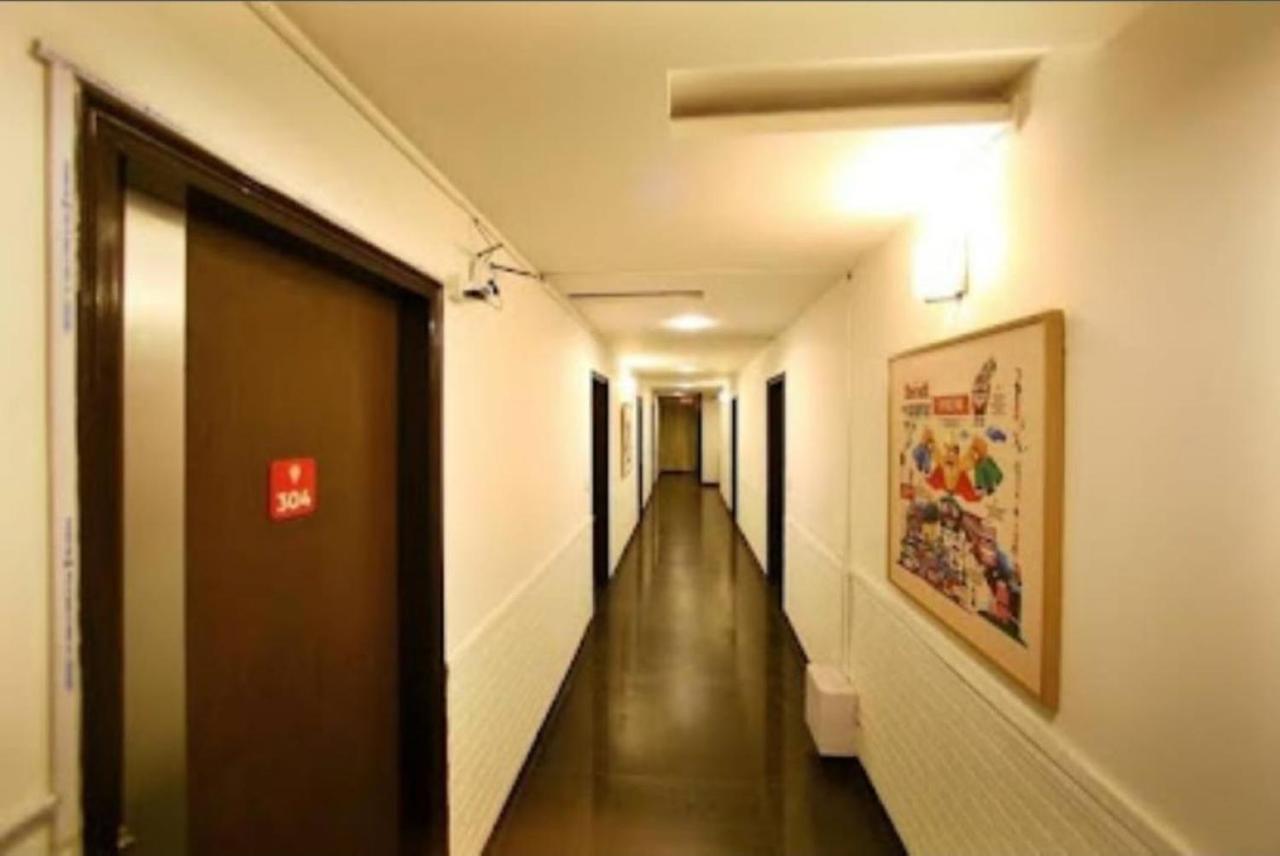 Oyo Rooms 766 Delhi Airport 19/29