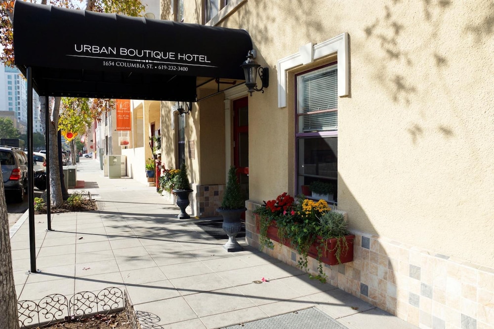 Urban Boutique Hotel 8/82