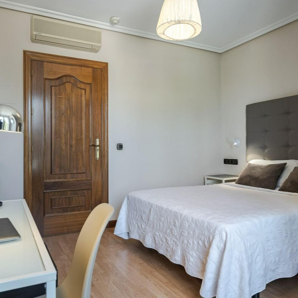 STANDARD, DOUBLE BED