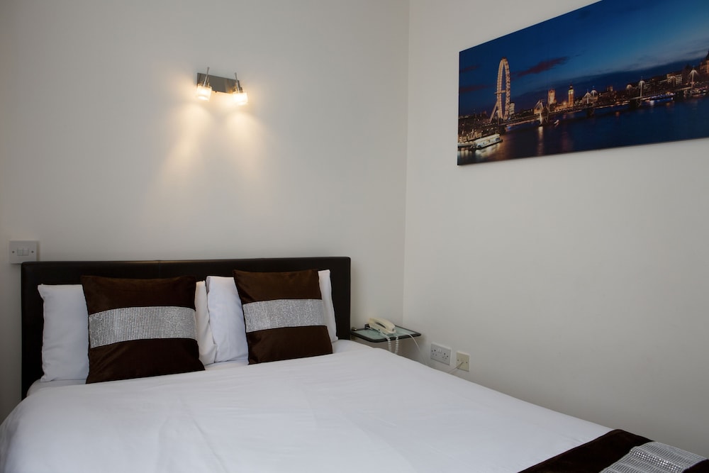 Abbey Court Hotel 14/45