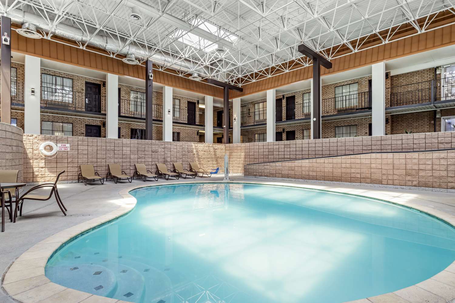 Alexandria Inn and Suites and Conference Center 14/32