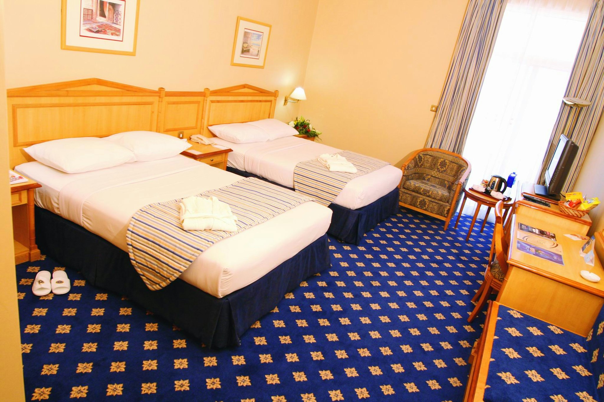 Standard, Twin Beds