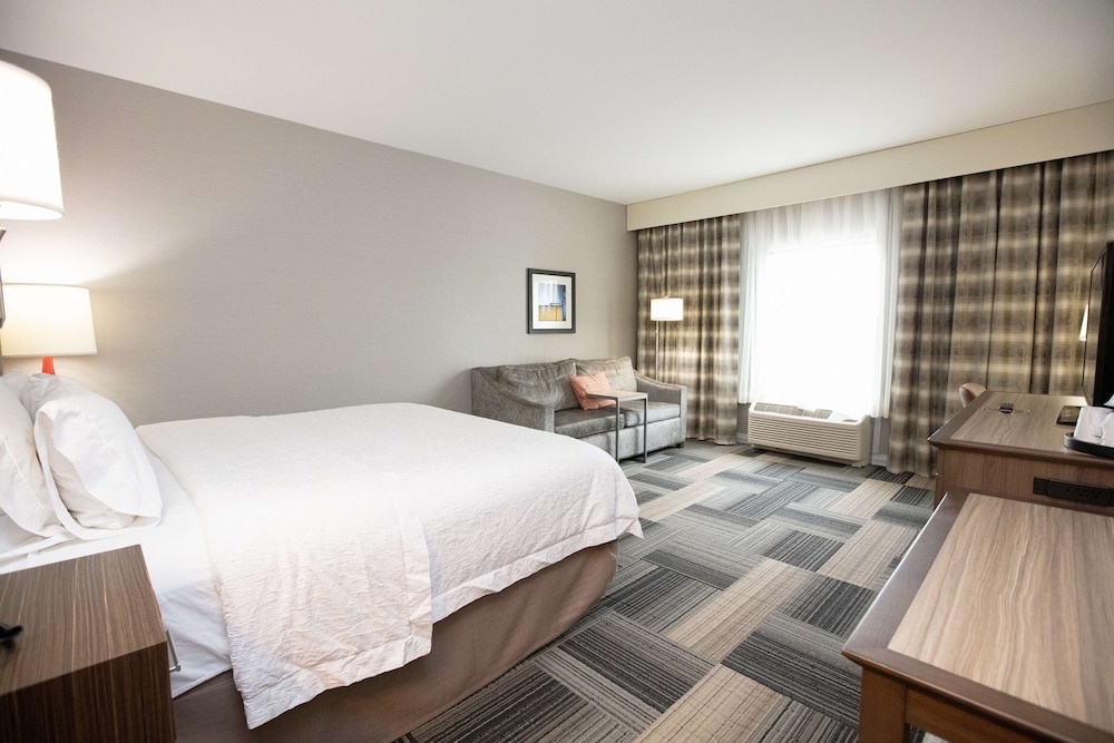 Hampton Inn And Suites Toledo 14/56
