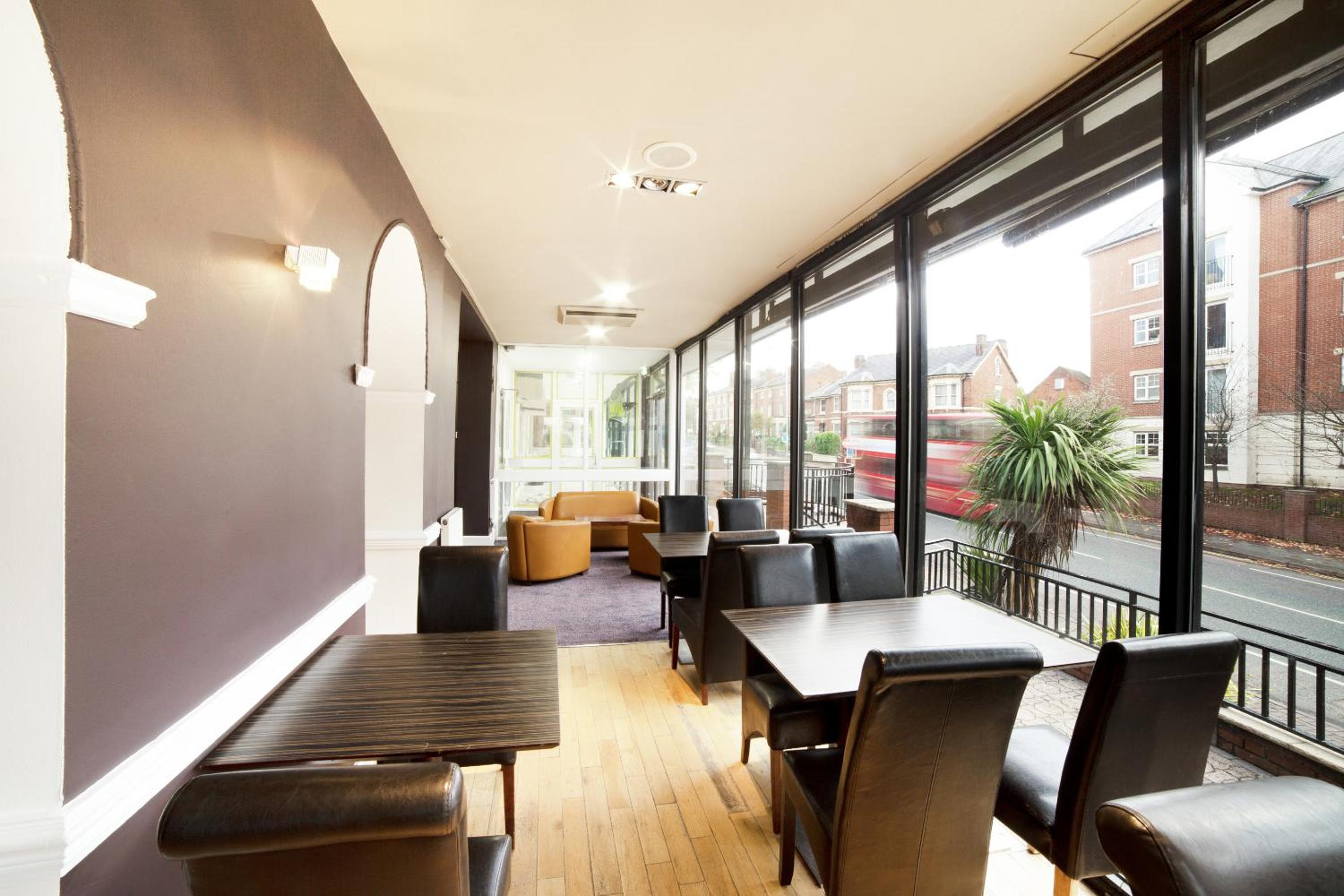 Best Western the Connaught Hotel 39/61
