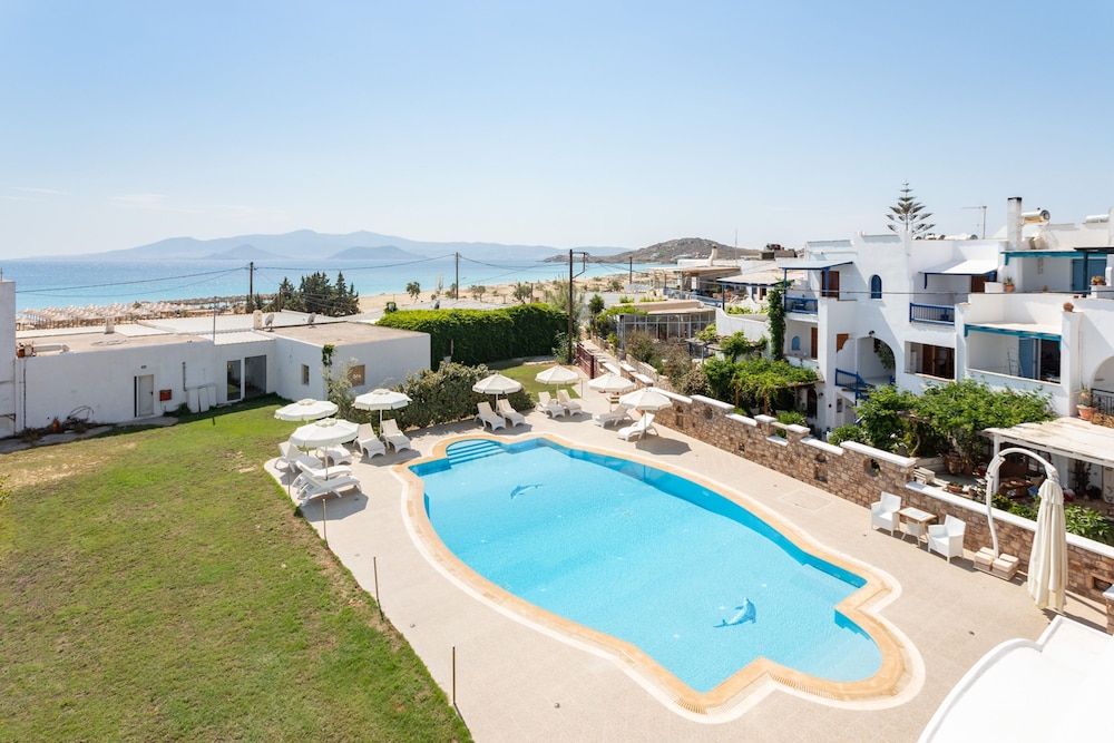 Ariadne Hotel 67/74