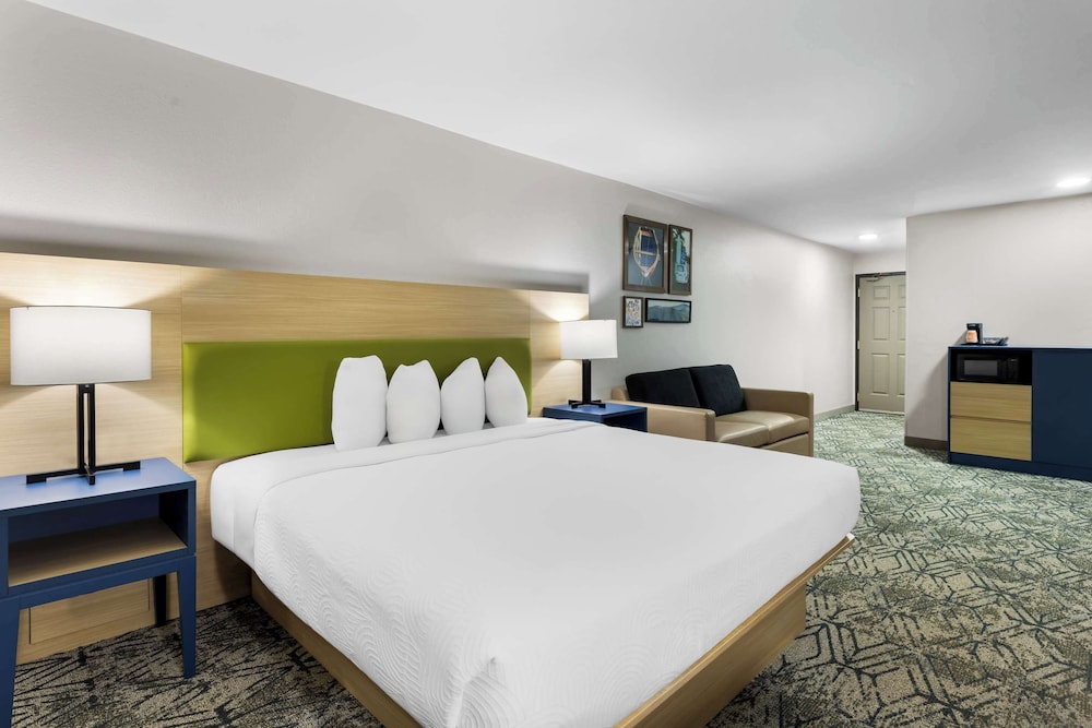 Country Inn Suites By Radisson Savannah I 95 North Ga 18/55