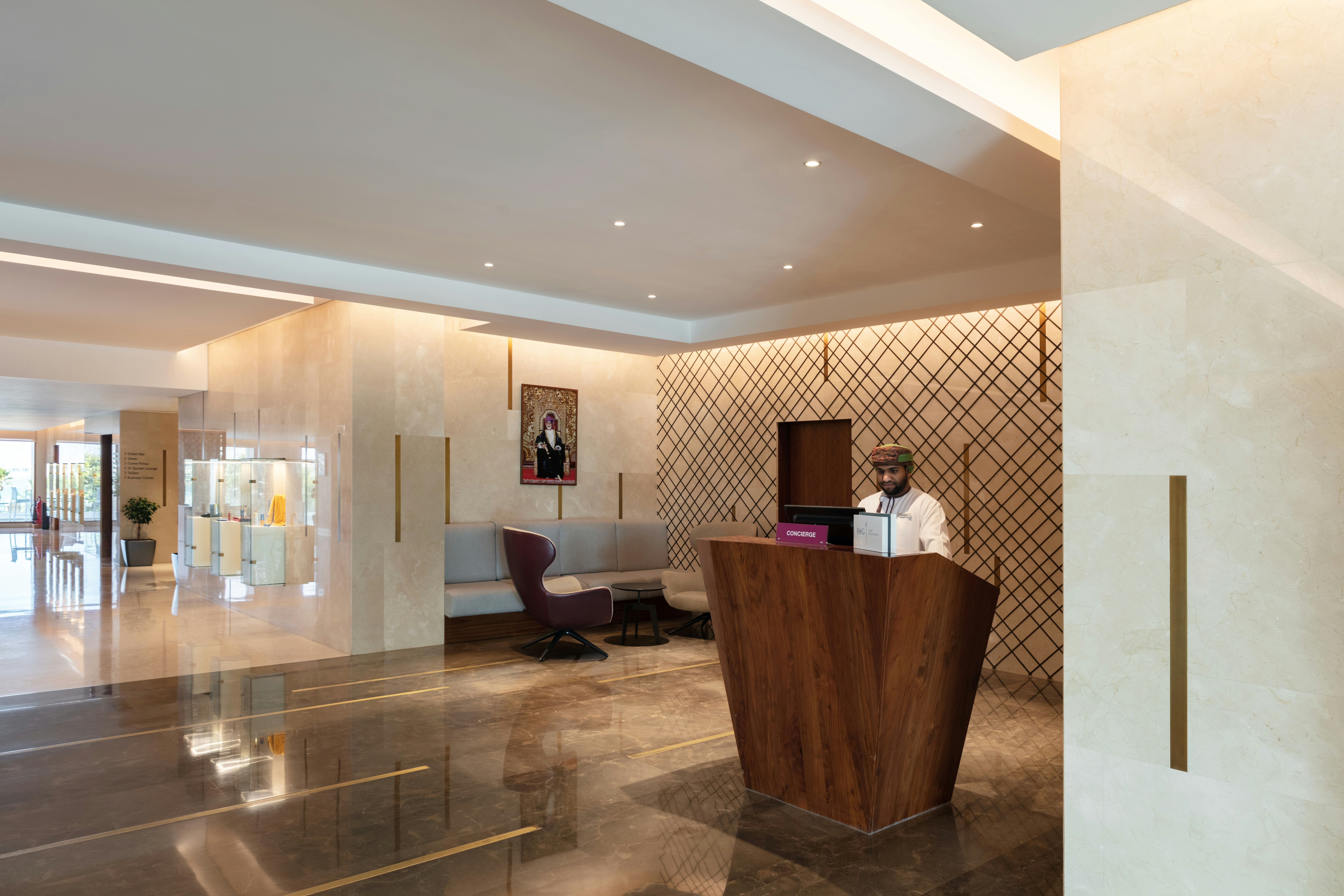 Crowne Plaza Muscat 6/72