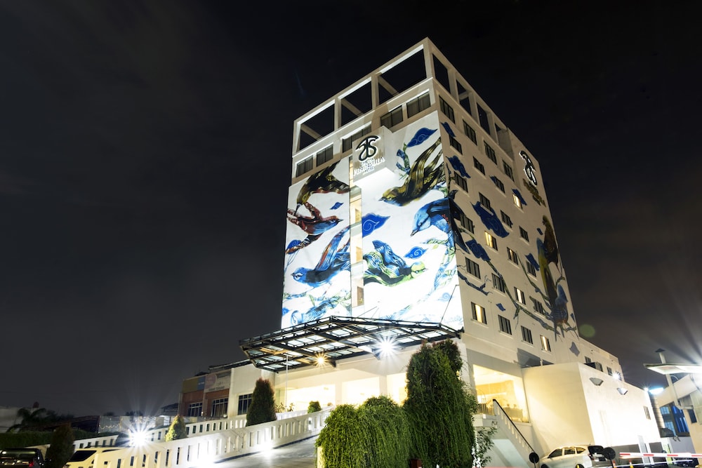 Sintesa Peninsula Hotel 5/60