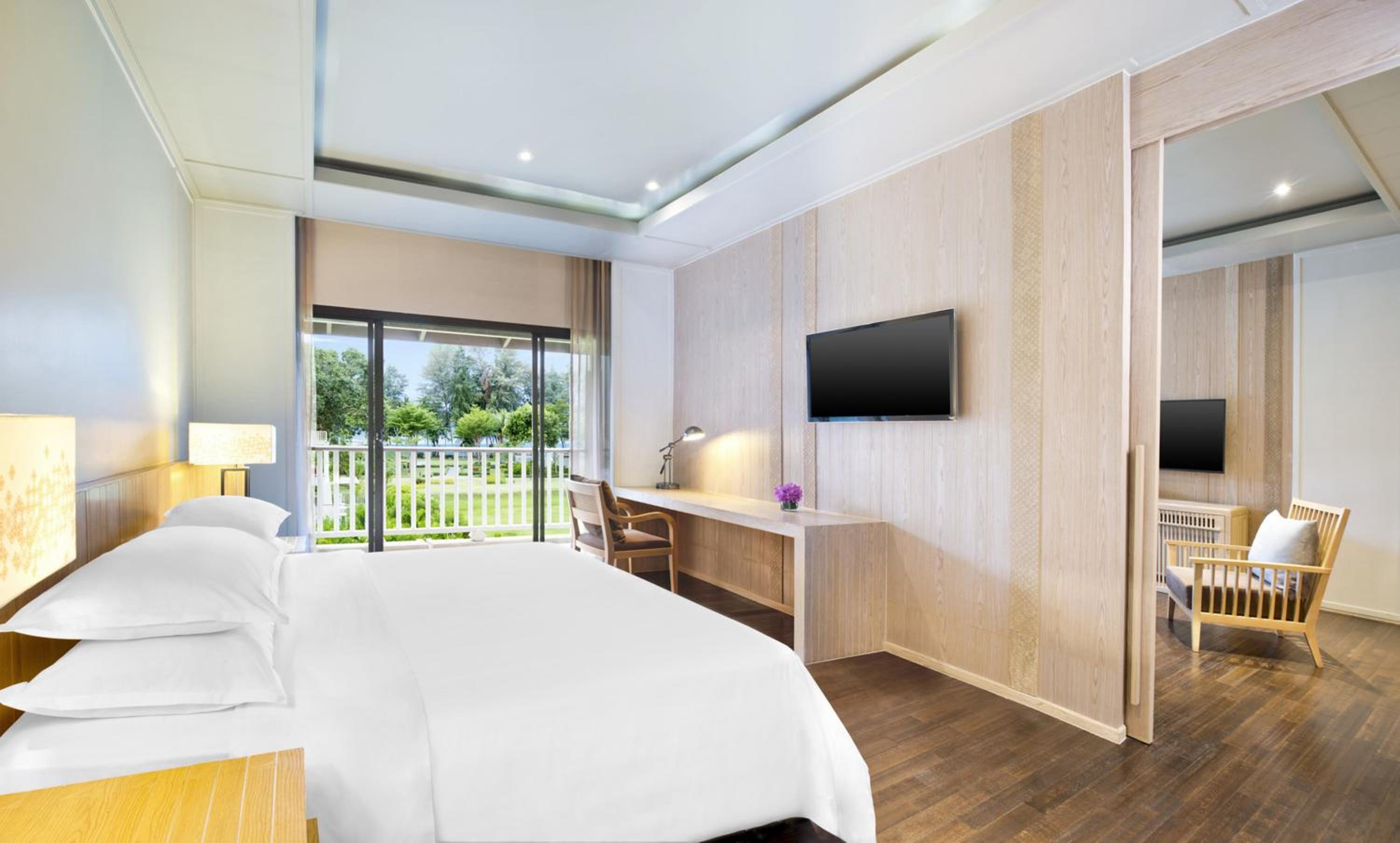 Club One Bedroom Sea Facing Suite, Dusit Thani Krabi Beach Resort 2/6