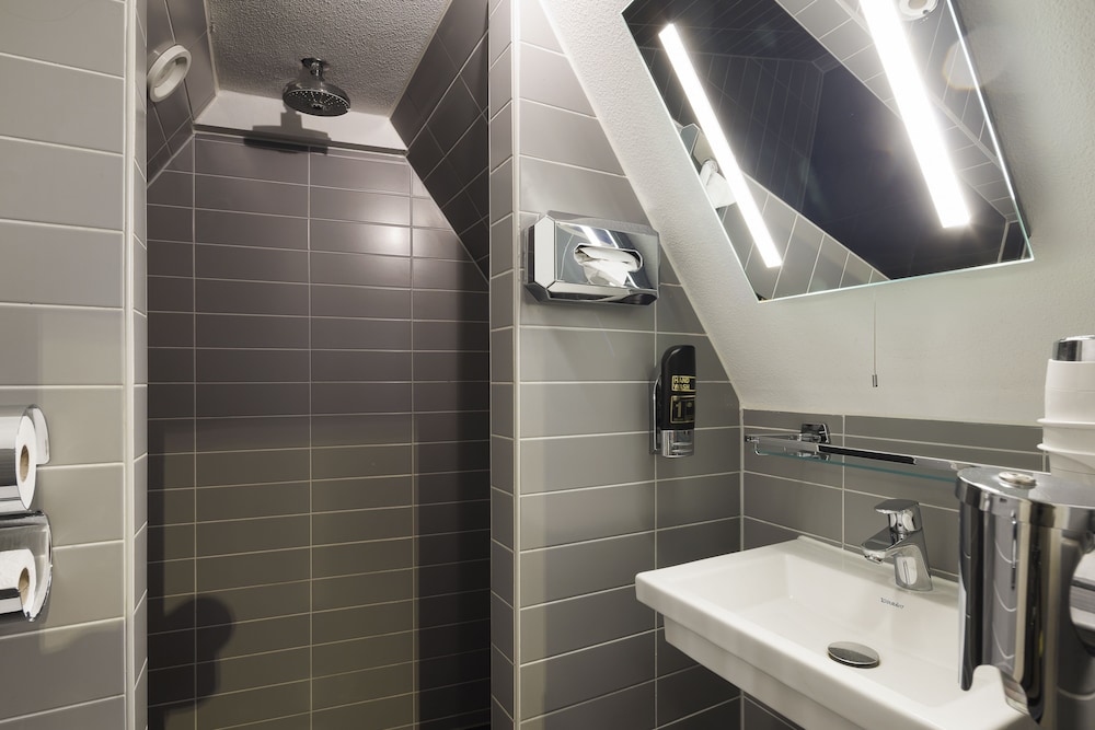 Room, Twin Beds, Attic