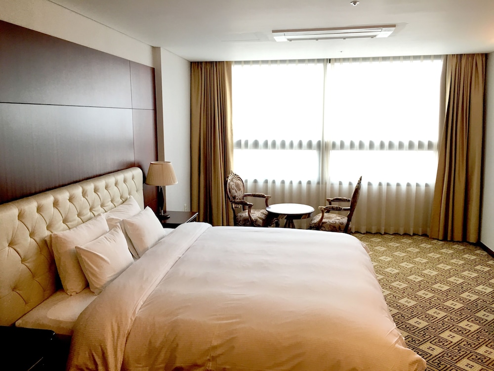 Sunvalley Hotel 25/63