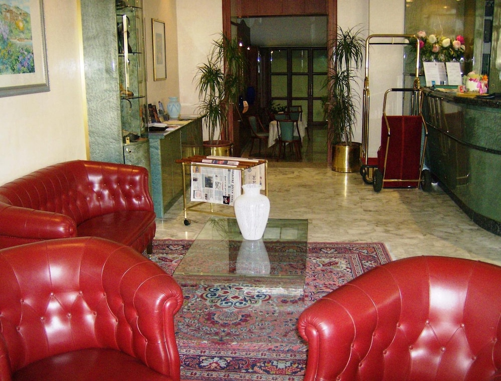 Palace Hotel 34/50