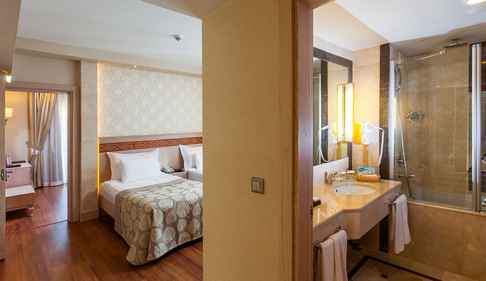 Gural Premier Belek 24/71