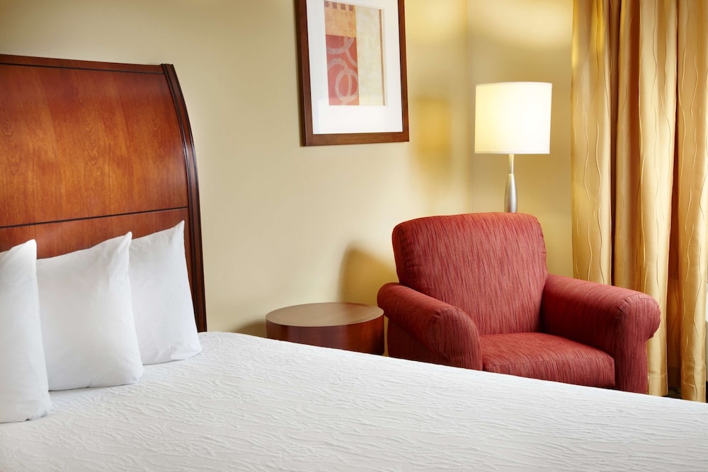 Hilton Garden Inn Dallas/Arlington 20/69