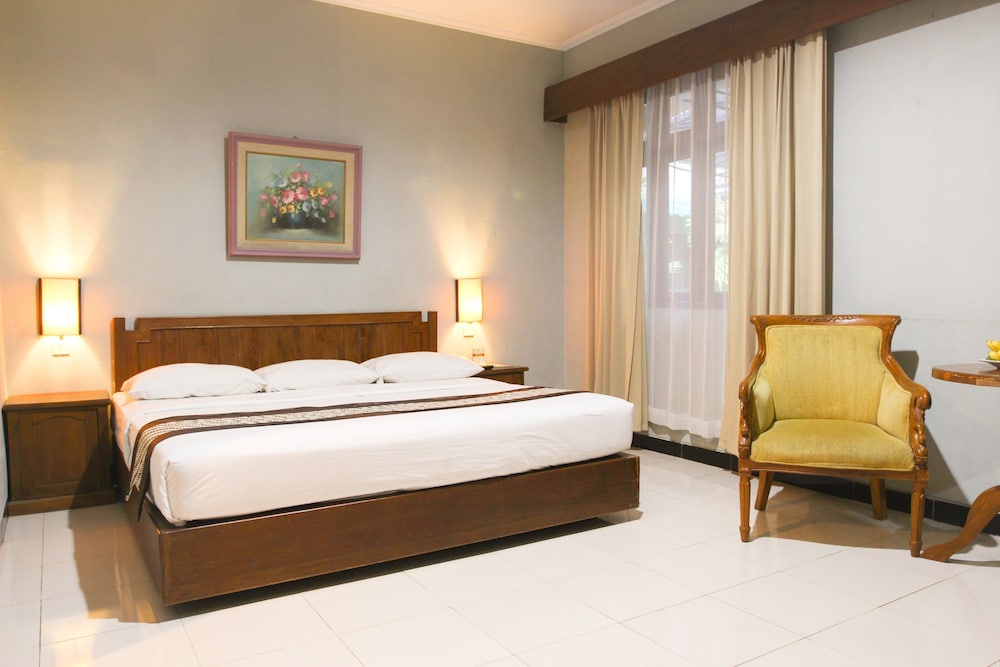 Cakra Kusuma Hotel 18/49