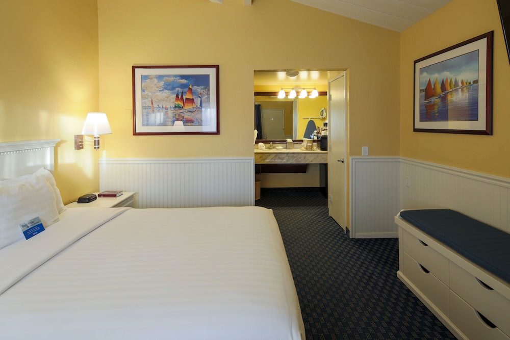 Monterey Bay Lodge 29/71