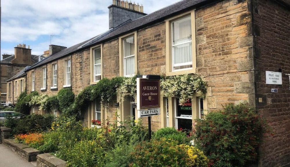 Averon Guest House 5/50