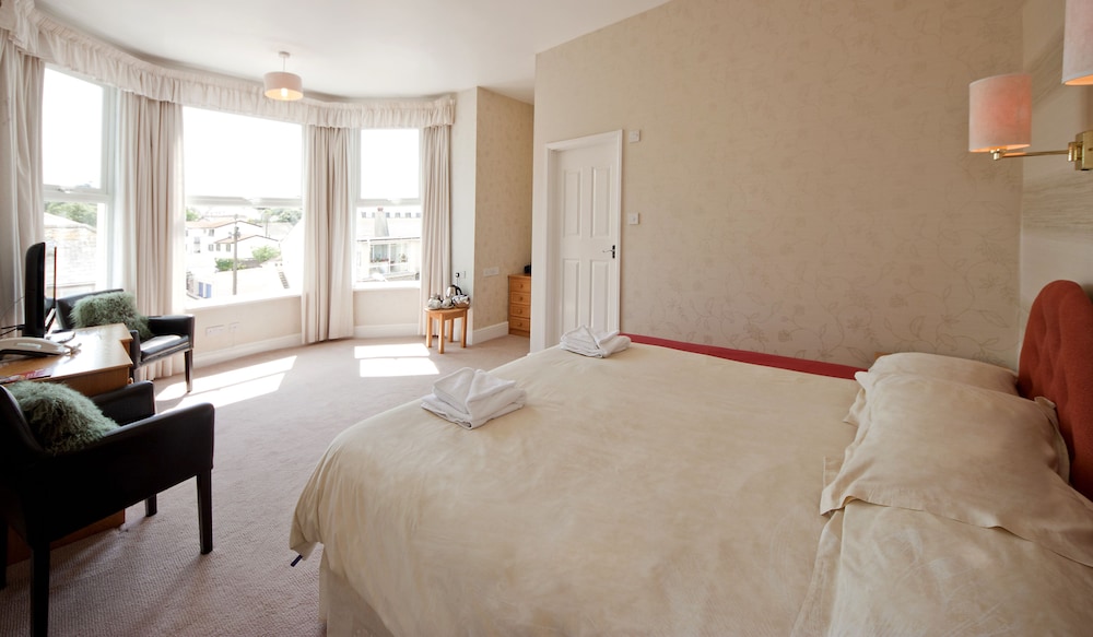 Marine Hotel Paignton 17/32