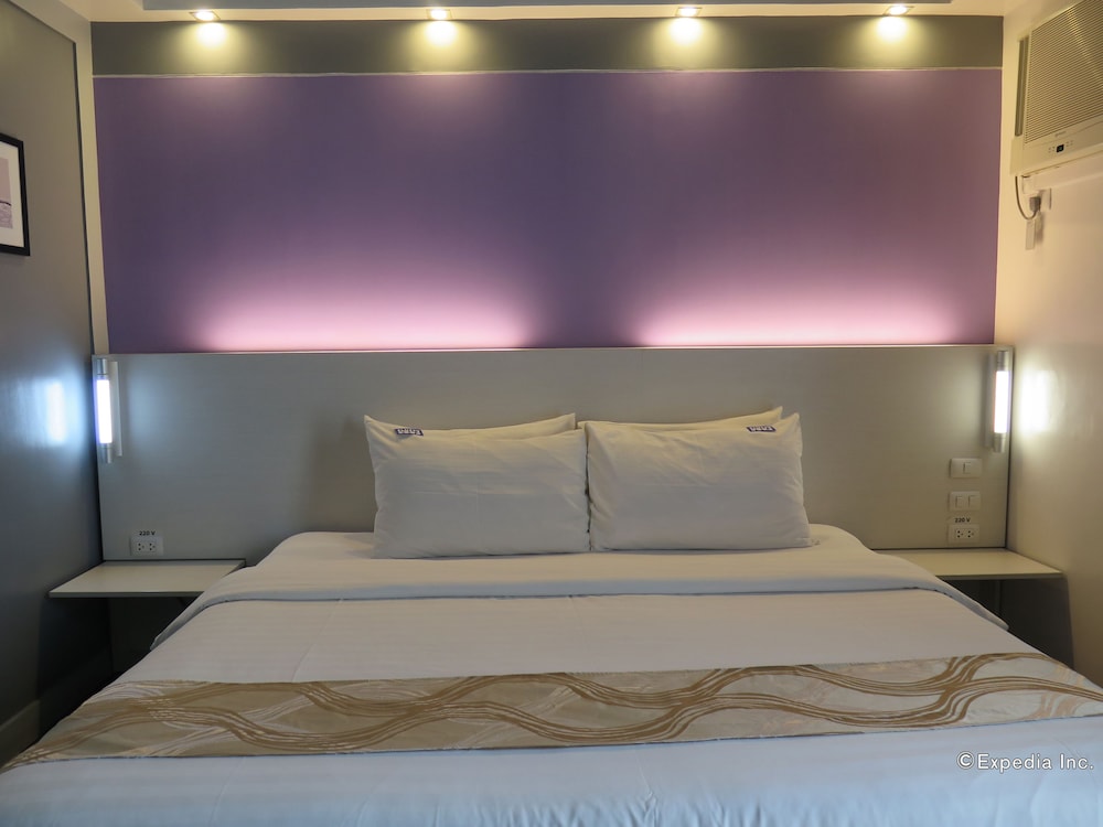 Pillows Hotel 18/63