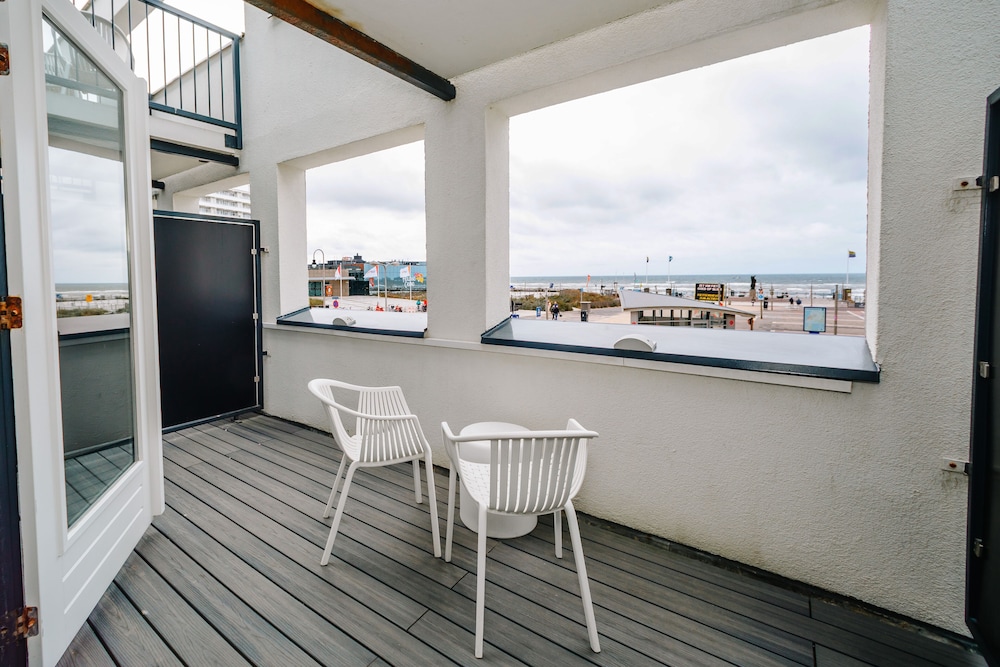 Amsterdam Beach Hotel 53/61