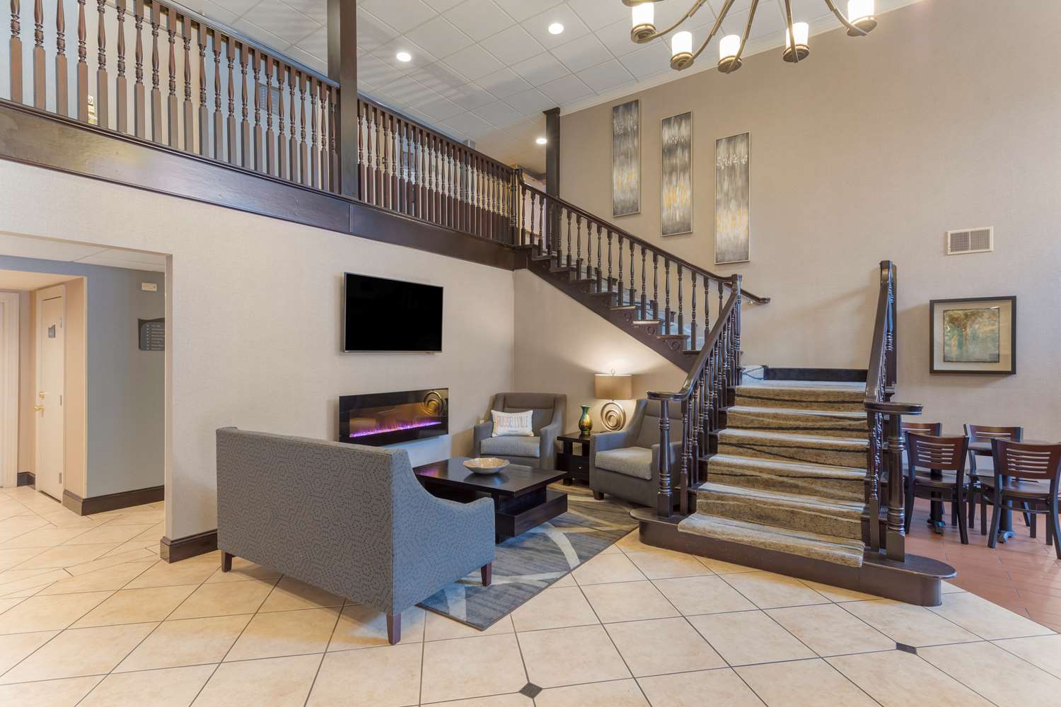Best Western Plus Russellville Hotel & Suites 26/32