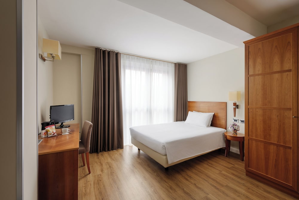 Room, Single, French Bed