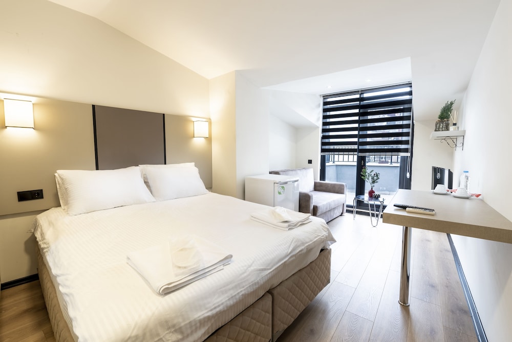 Global Suites Hotel 14/65