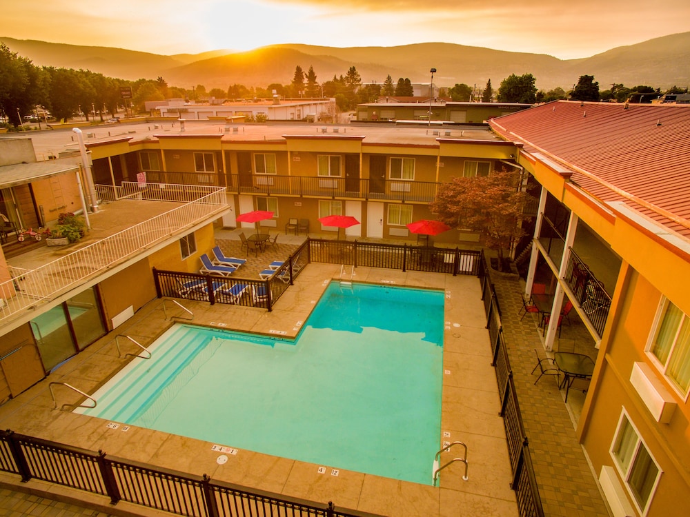 Sahara Courtyard Inn Penticton 41/77