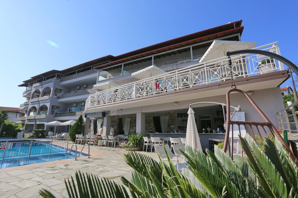 Hotel Tropical 6/72