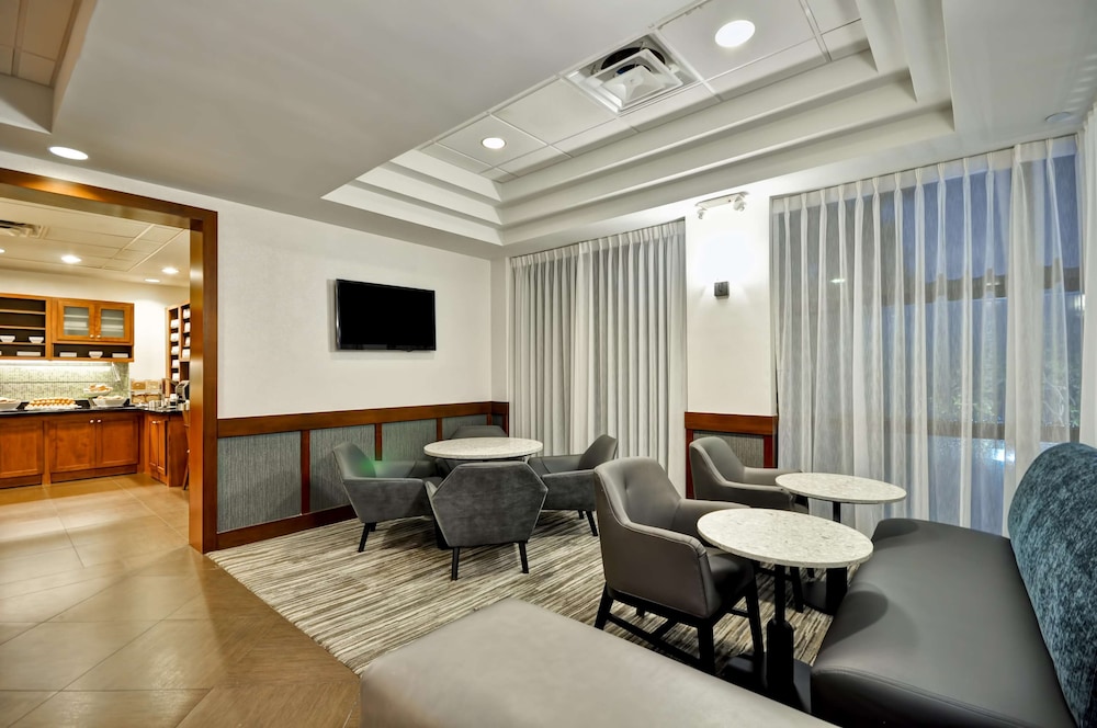 Hyatt Place Tampa Airport/Westshore 39/78